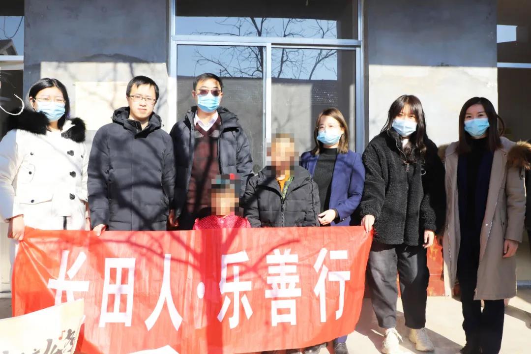 一處小屋 無限希望—團區(qū)委攜手長田實業(yè)到捐建“希望小屋”走訪慰問 一處小屋 無限希望—團區(qū)委攜手長田實業(yè)到捐建“希望小屋”走訪慰問