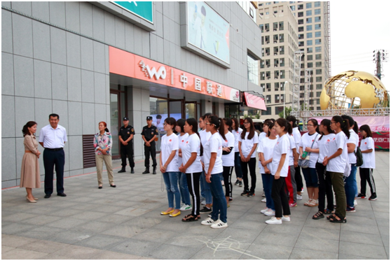 濟(jì)南長(zhǎng)田實(shí)業(yè)有限公司積極參加愛心獻(xiàn)春蕾圓夢(mèng)大學(xué)活動(dòng) 濟(jì)南長(zhǎng)田實(shí)業(yè)有限公司積極參加愛心獻(xiàn)春蕾圓夢(mèng)大學(xué)活動(dòng)