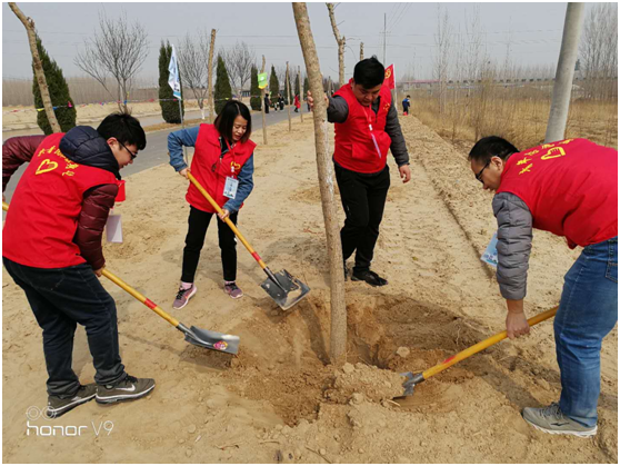 濟南長田實業(yè)助力2018“綠滿齊魯?美麗山東”省暨濟南市青少年植樹活動 濟南長田實業(yè)助力2018“綠滿齊魯?美麗山東”省暨濟南市青少年植樹活動